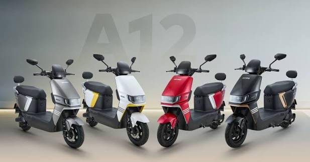 REVOO A12 Electric Scooter |